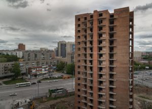 Строительство нескольких десятков домов в Новосибирской области затягивается
